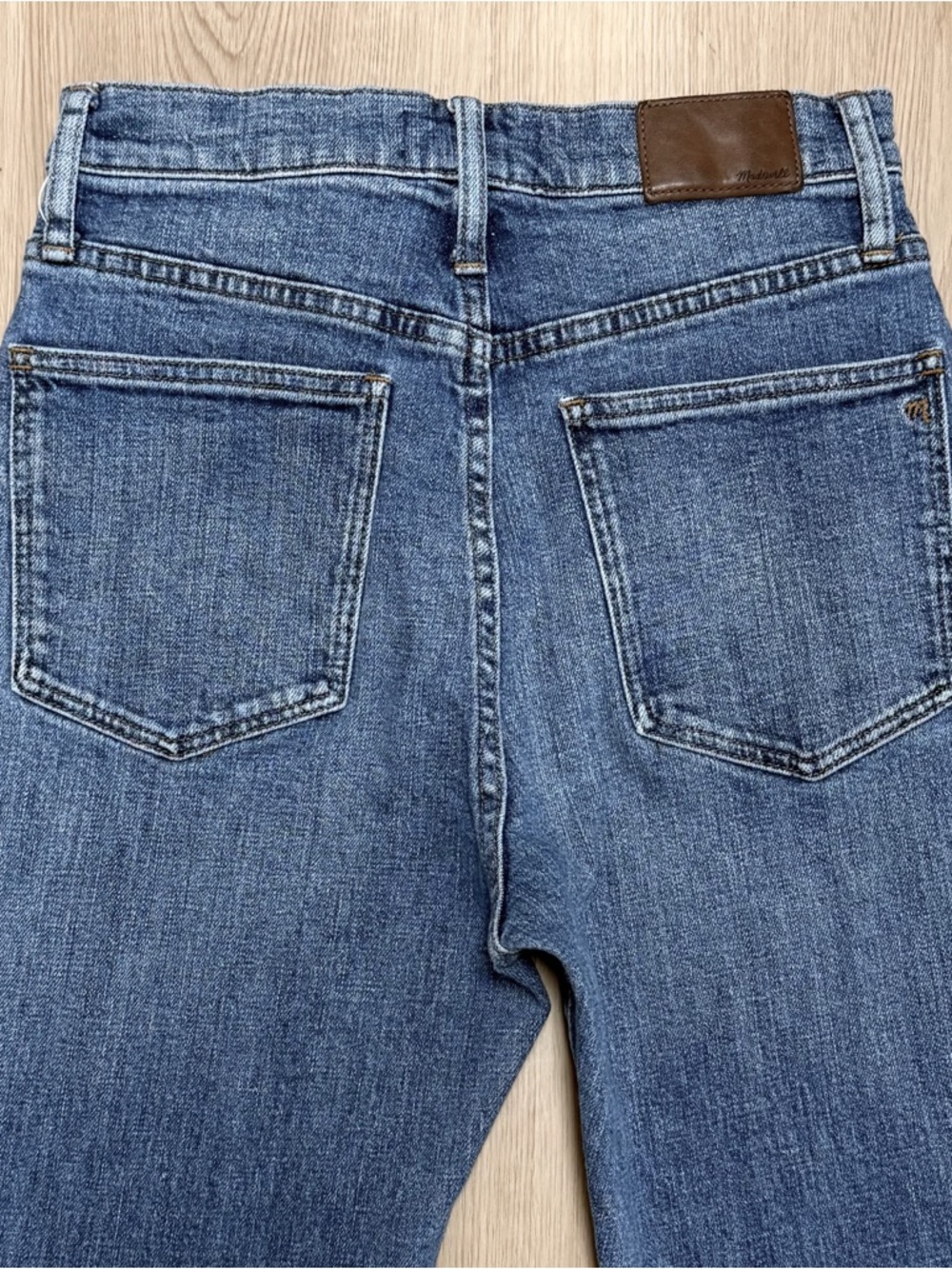 Madewell Medium Wash High Rise Full Length Classic Straight Leg Jeans 27 - Picture 5 of 9